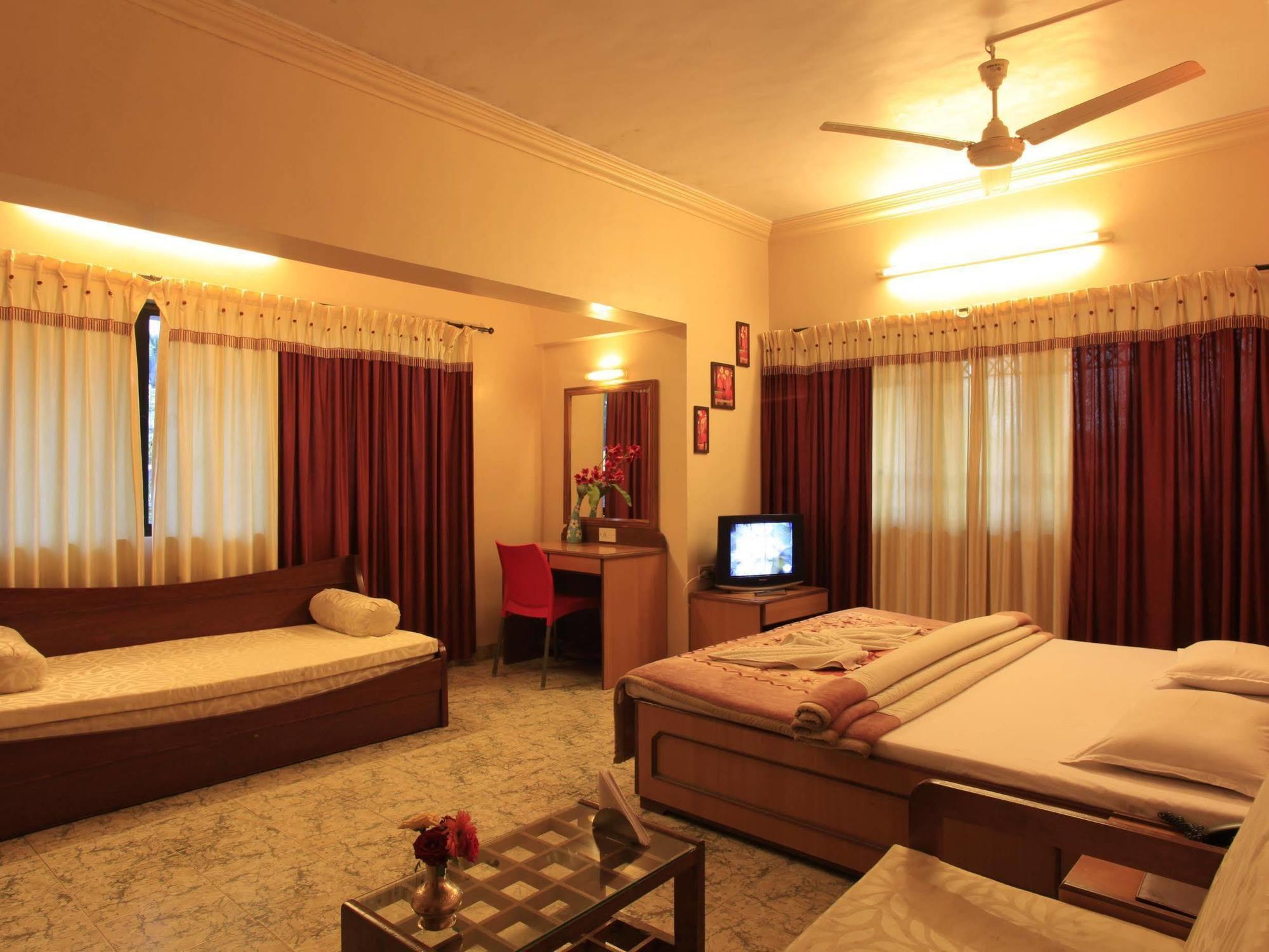 Hotel Sahyadri 알리바그 외부 사진